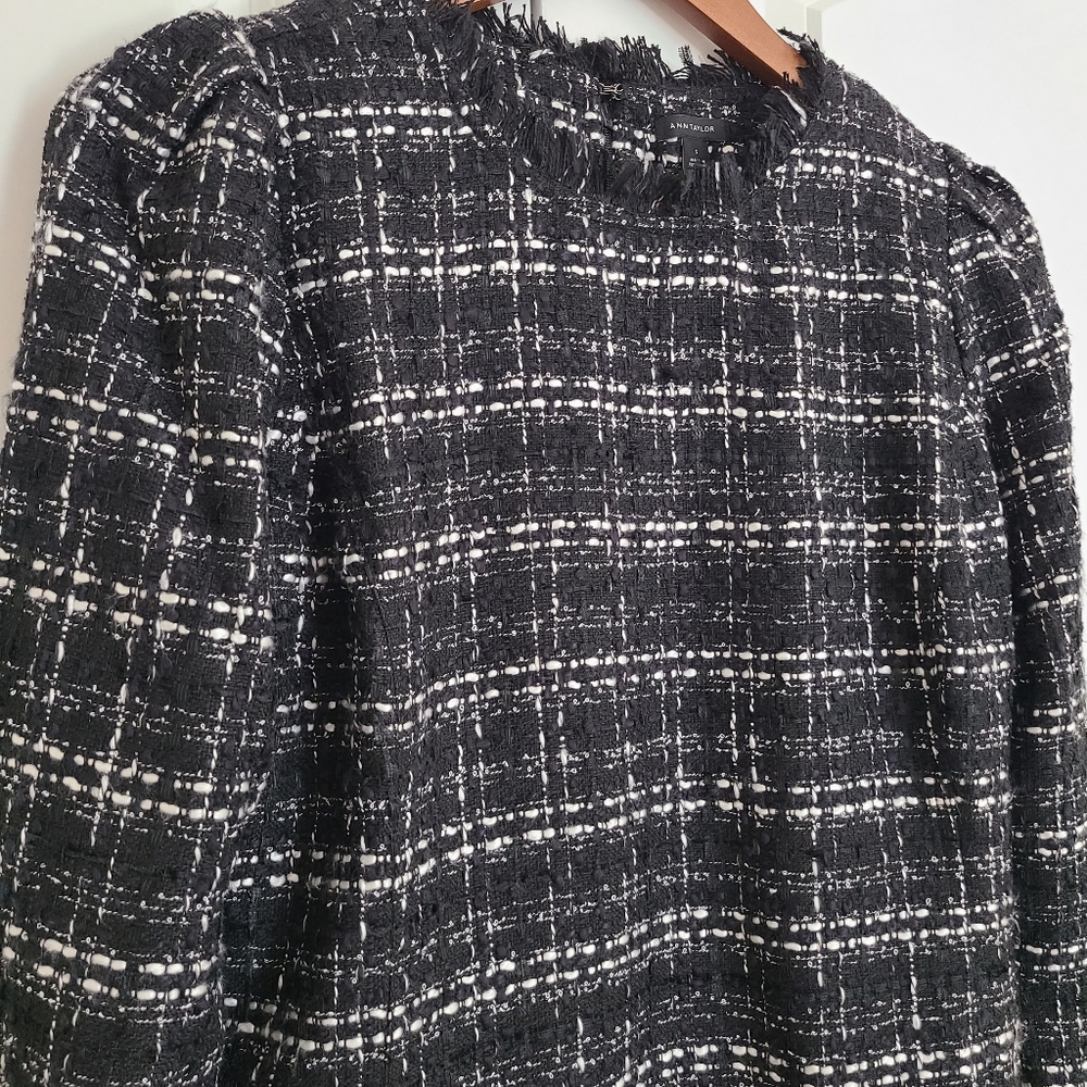 Ann Taylor Tweed Puff Sleeve Top Size Small - Picture 2 of 16